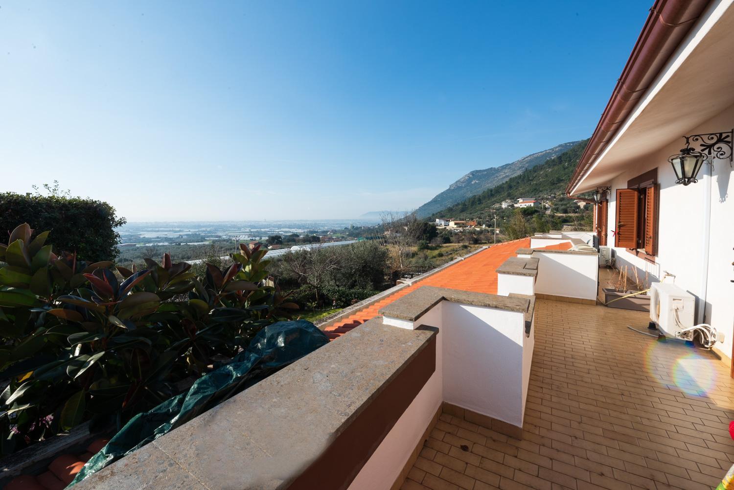 Villa Ida Bed & Breakfast Terracina Bagian luar foto