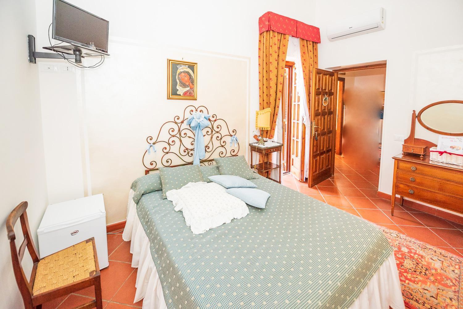 Villa Ida Bed & Breakfast Terracina Bagian luar foto